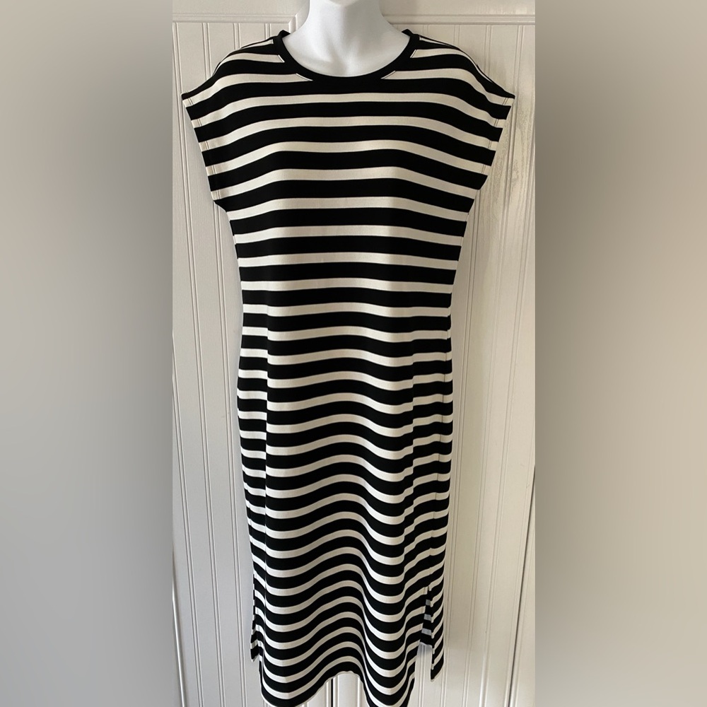 Reitmans Elegant Black Striped Midi Dress